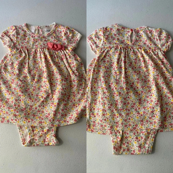 Baby Disney 6-9 months bundle dresses and outfits - Picture 11 of 13